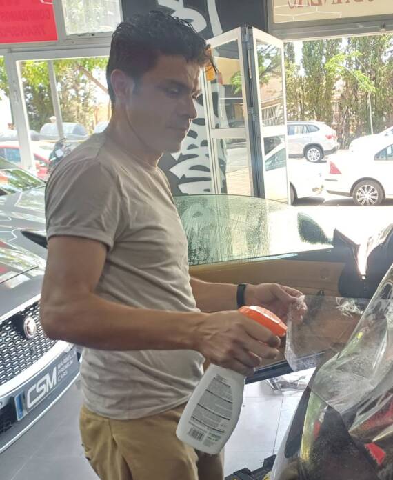 Colocacion lamina en ferrari